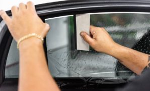 Kaca Film Mobil sebagai Pelindung dari Sinar UV dan Privasi Pengendara
